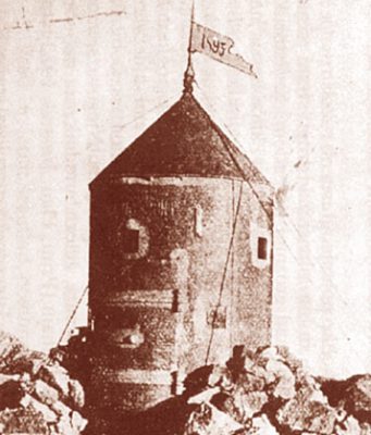 Takšen je bil Aljažev stolp prva leta po postavitvi