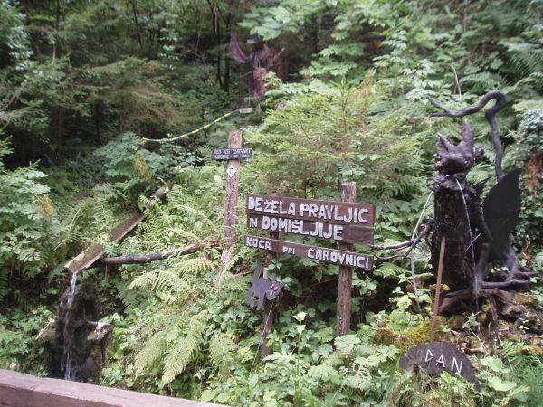 blogi_129_olimje-carovniska-dezela