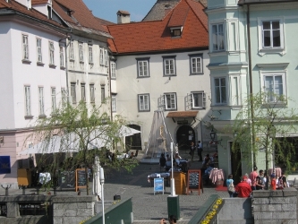 blogi_420_ljubljana2_122_20090412_1174170253