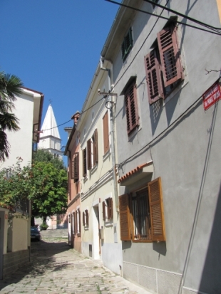 Izola