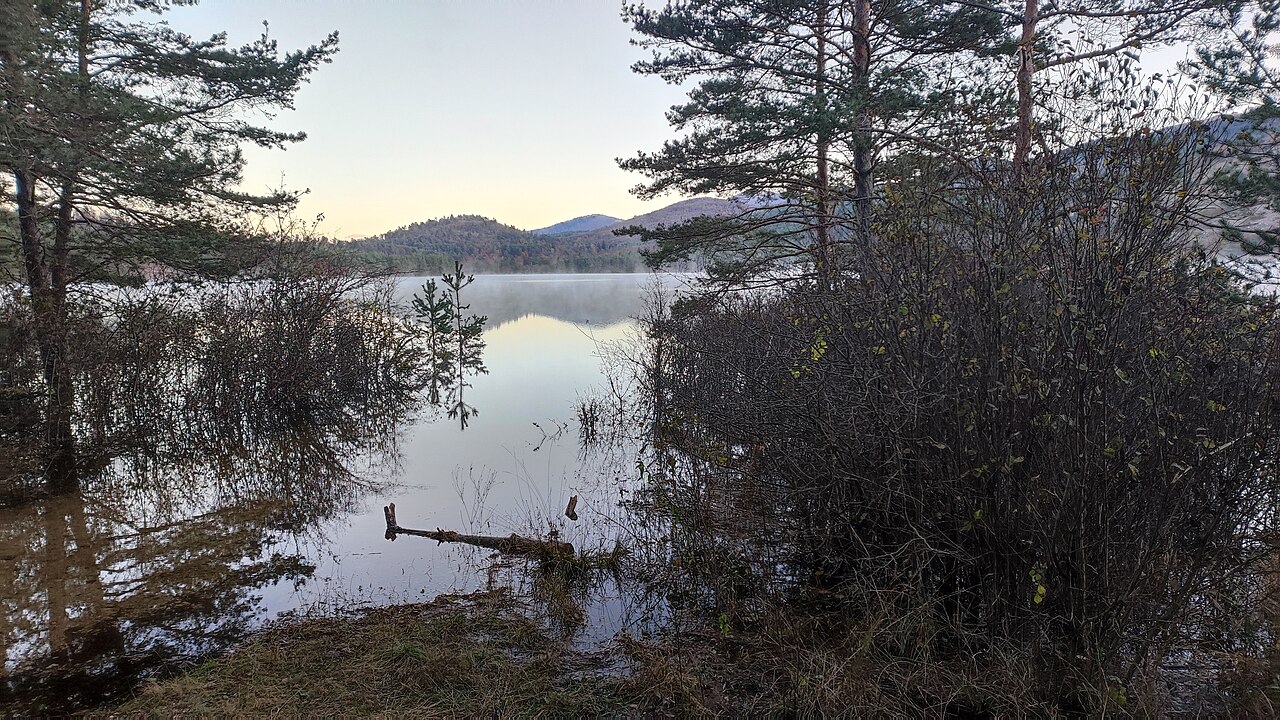 Občina Pivka Petelinjsko jezero z jugozahodnega brega