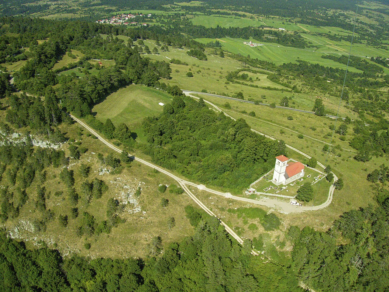 Občina Pivka Cerkvica sv. Martina na vrhu Šilentabora