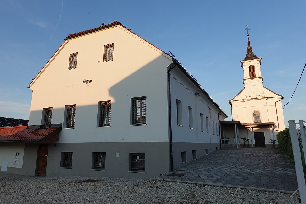 Občina Turnišče Samostanska stavba v Turnišču